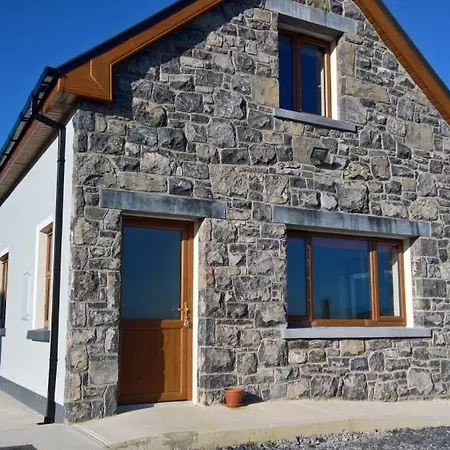 Heights Apartament Doolin